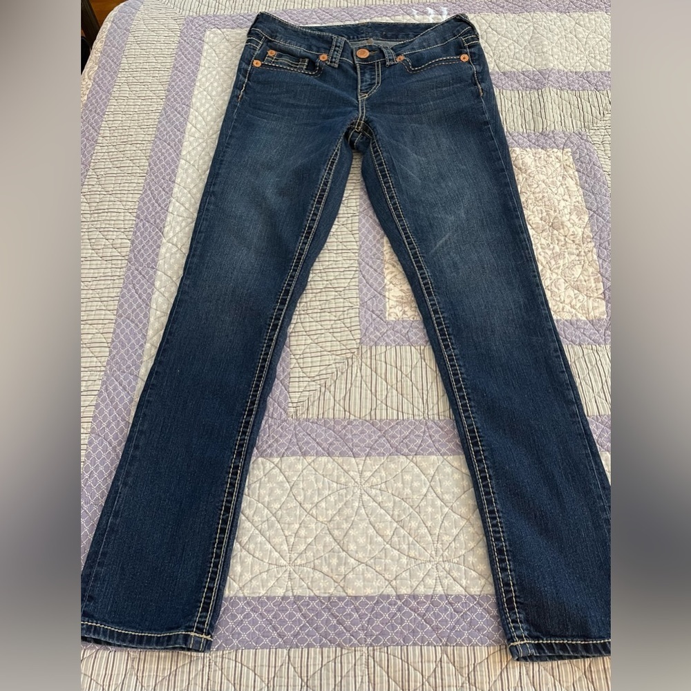 Gorgeous Seven7 ladies size 8 dark denim jeans!  Goes with so much!